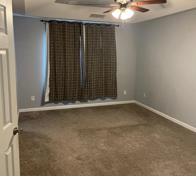 4684 Liberty Square Dr — Photo 14