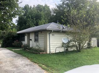 421 E Downing St, Springfield, MO 65807