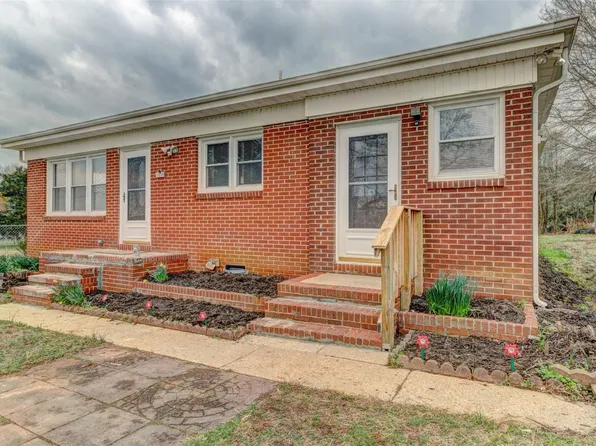 923 Marys Grove Rd, Cherryville, NC 28021