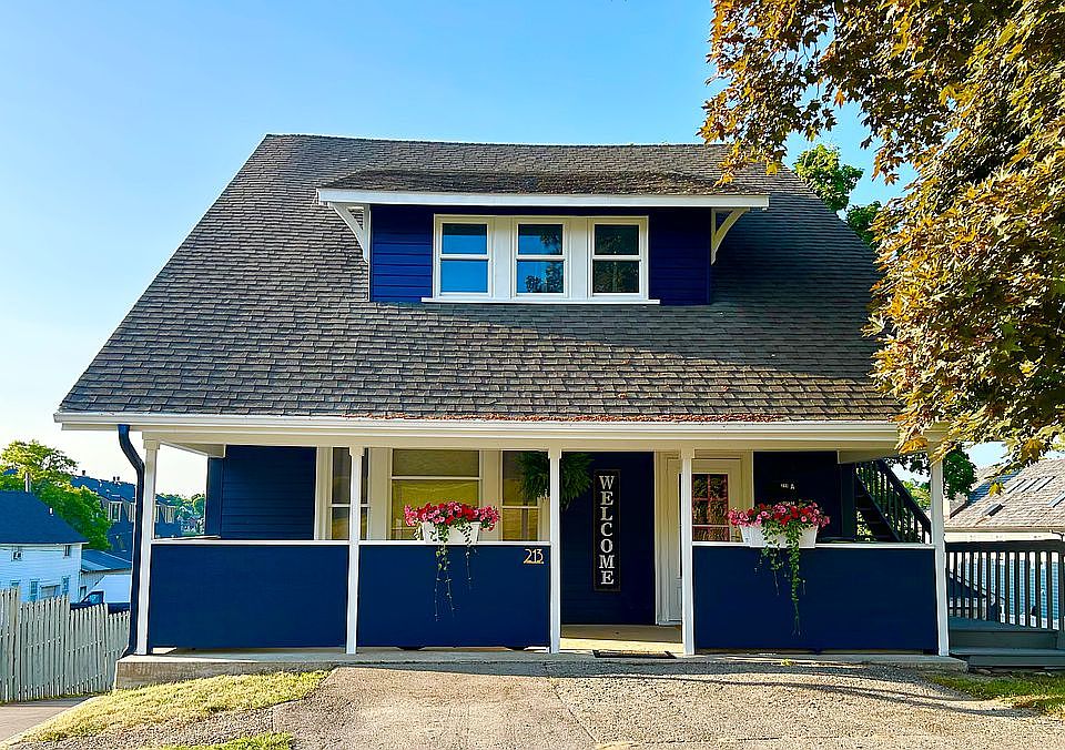 1st image of 213 Belvedere Ave