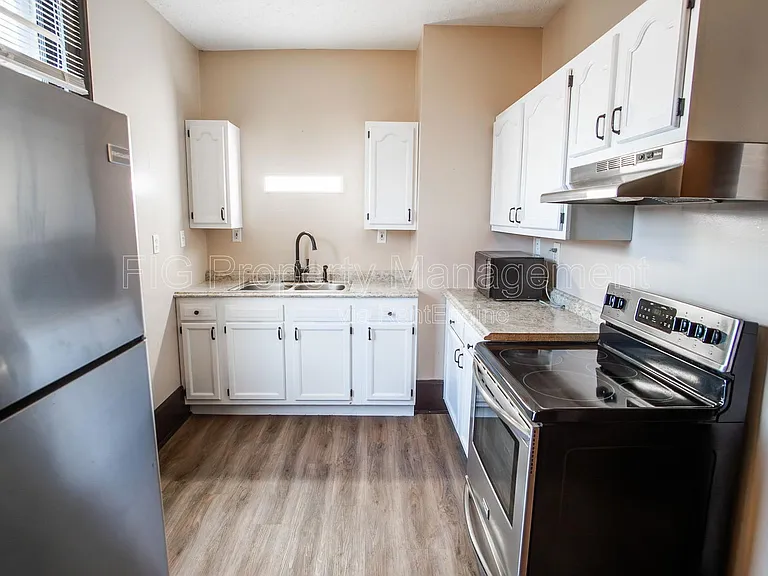 1709 E 5th Ave #2 — Photo 3