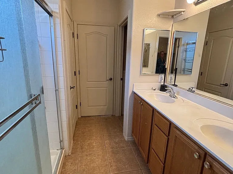5484 Canteria Ct — Photo 19