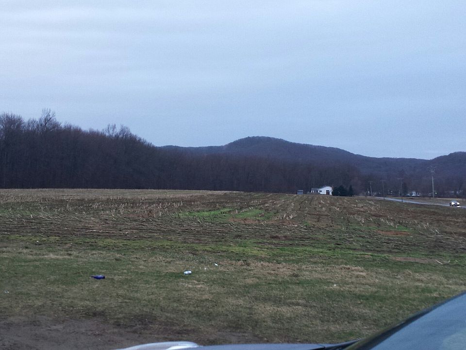 140 S Maple St, Hadley, MA 01035 Zillow