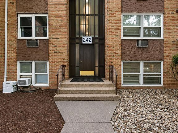 2nd image of 242 Kearsing Parkway #A
