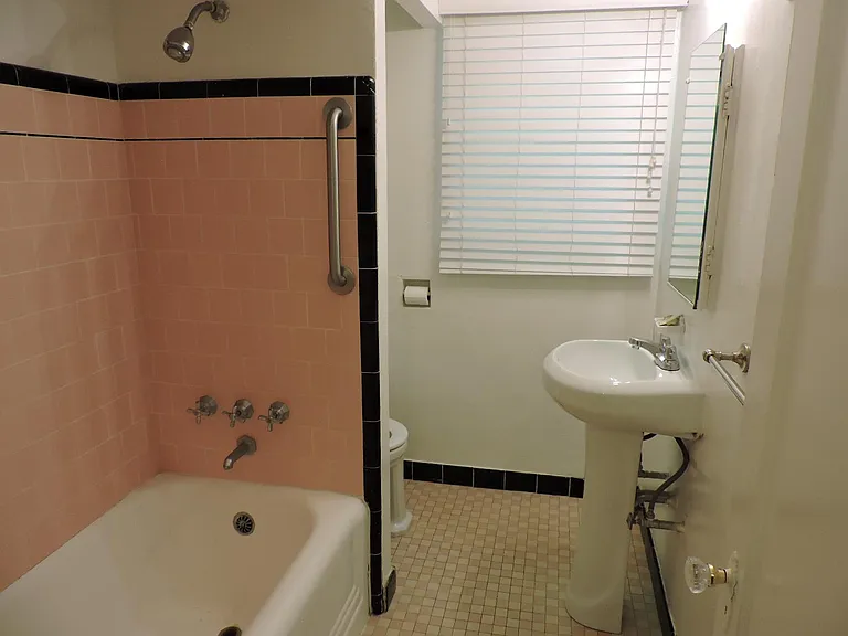 2314 Castro Way — Photo 14