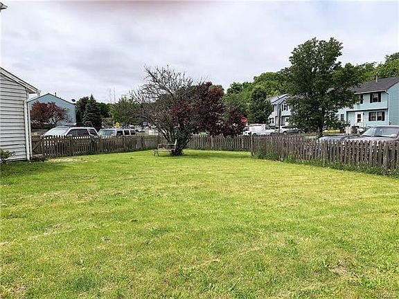 4th image of 510 Saracino Dr