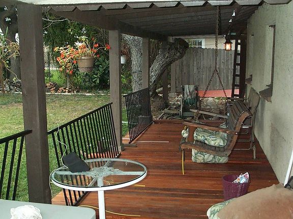 Front Deck (Porch)