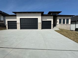 10910 Crescent Moon Pl, Lincoln, NE 68527