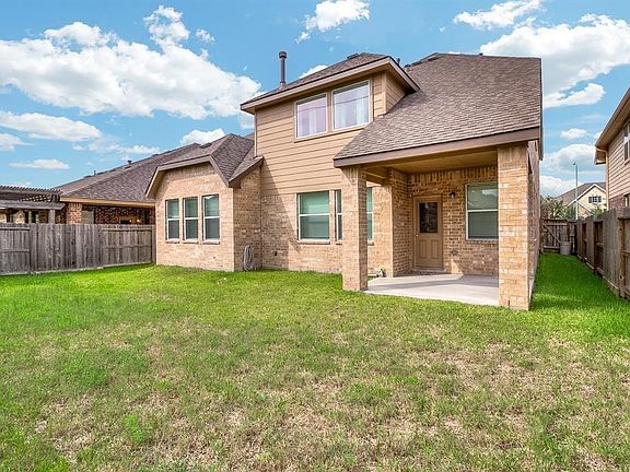 3rd image of 24343 Piazza Dr