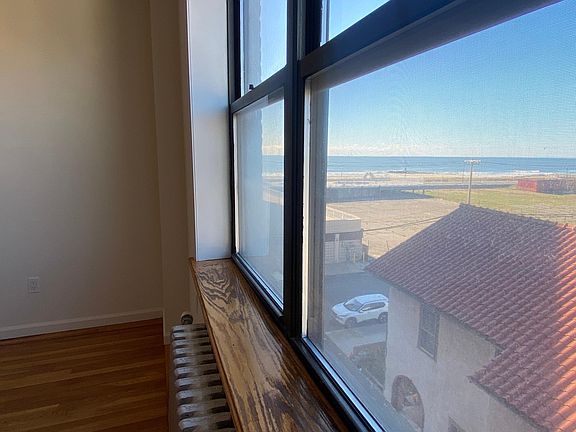 4th image of 65 Lincoln Blvd #27