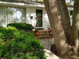 20 Star Ave, Riverside, RI 02915