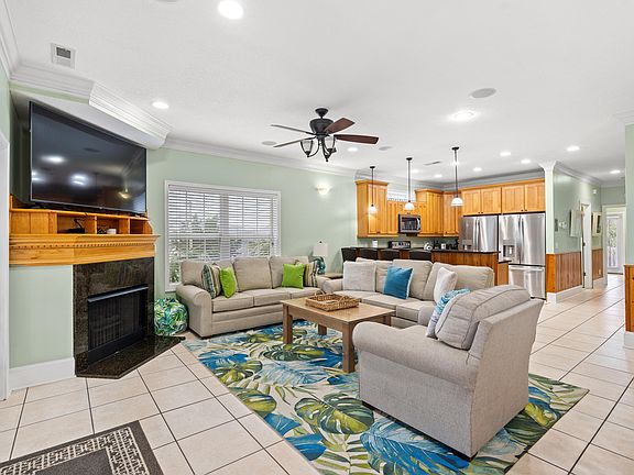 2nd image of 601 N Waccamaw Dr #A
