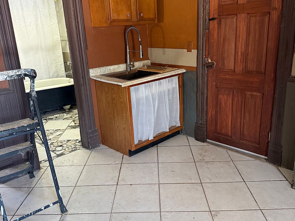 1st image of 1231 20th Ave #2