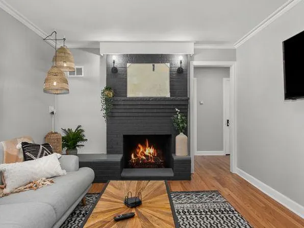 6524 Santa Fe Dr, Overland Park, KS 66202