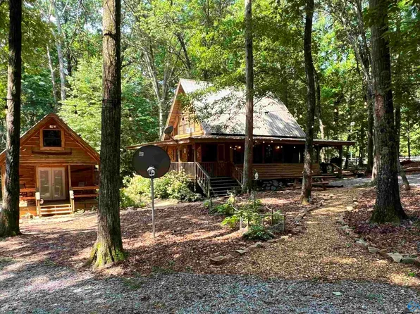 483 County Road 633, Mentone, AL 35984