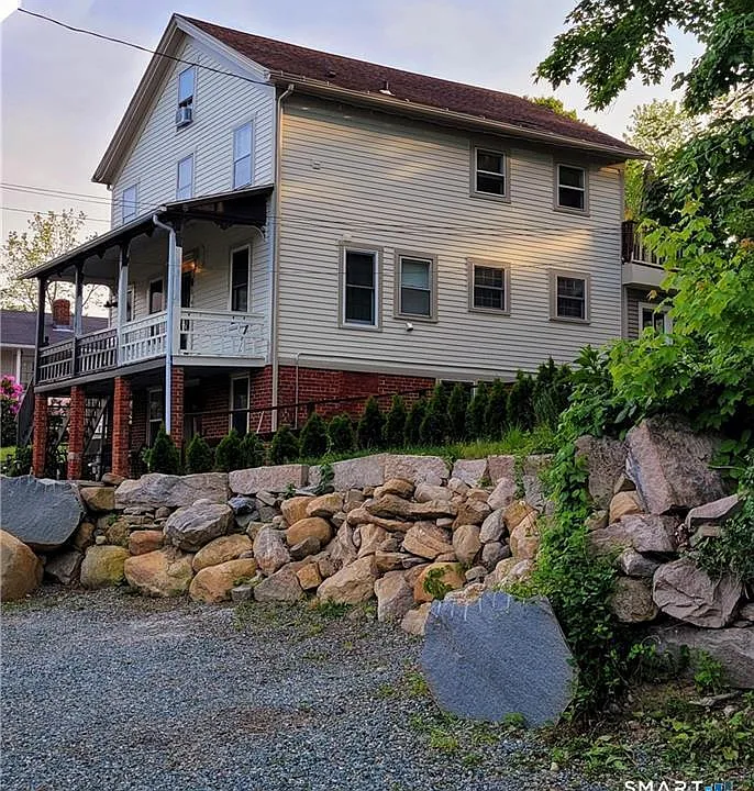 291 High St
