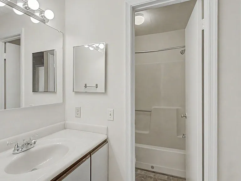 540 Pineland Cir #201 — Photo 10