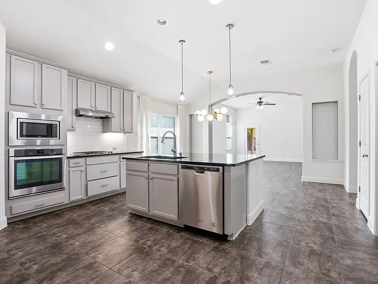 152 Stone View Trl — Photo 10