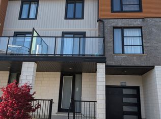 968 West Village Sq, London, ON N6H 0J7