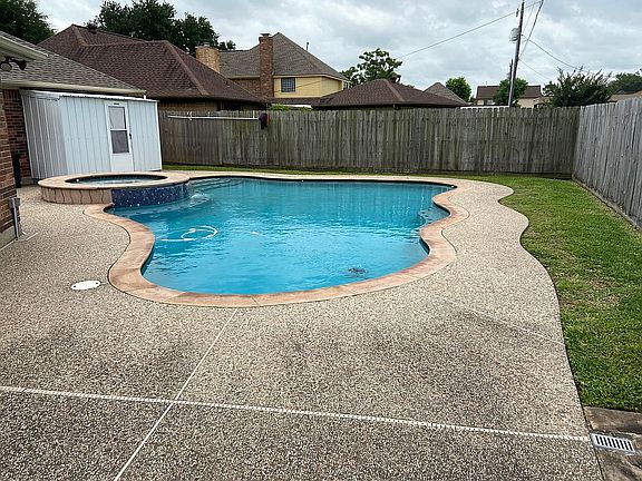 3rd image of 2705 18th St N