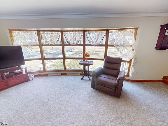 5th image of 239 Dunbar Rd