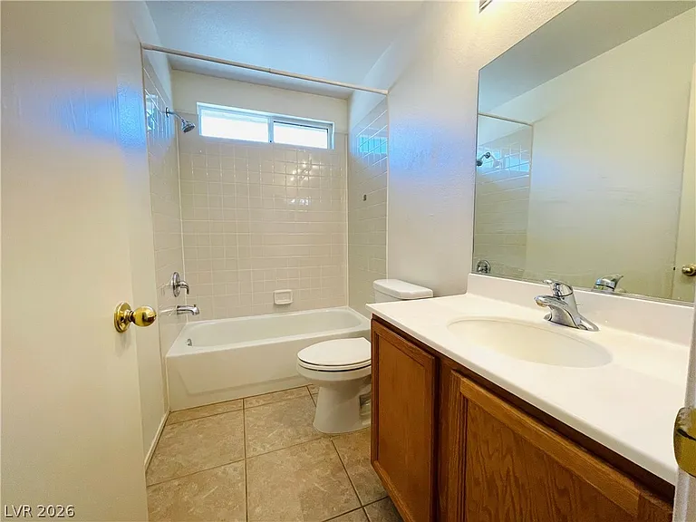 6055 Mild Wind St — Photo 12