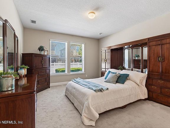3rd image of 73 FOREST EDGE Drive