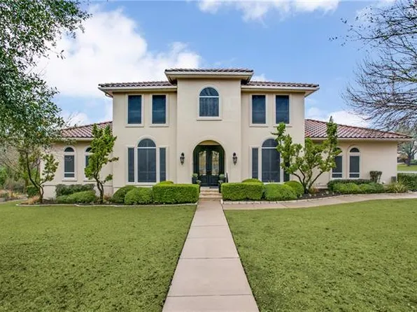 4 Torrington Ct, The Hills, TX 78738