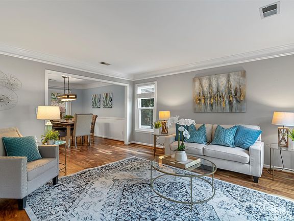 4th image of 313 Summerchase Ln