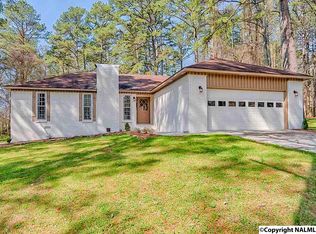 142 Oldwood Rd, Huntsville, AL 35811