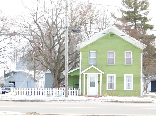 115 W Delaware St, Decatur, MI 49045