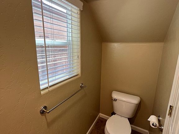 4th image of 1417 N Asciano Ct