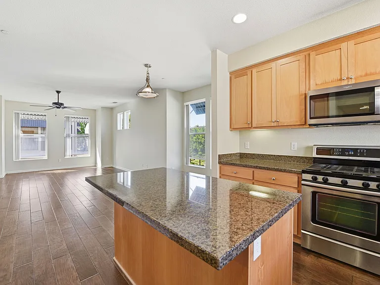 40955 Olmstead Ter — Photo 17