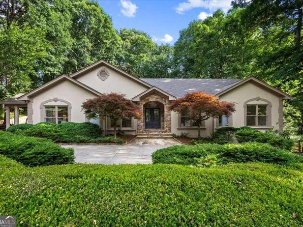 8920 Huntcliff Trce, Sandy Springs, GA 30350