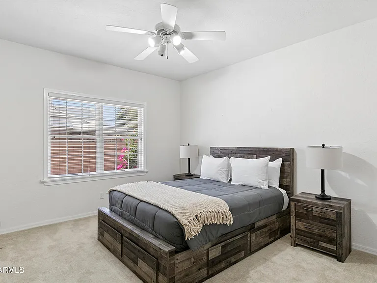 8611 W Foothill Dr — Photo 45