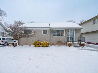 22411 Lanse St, Saint Clair Shores, MI 48081