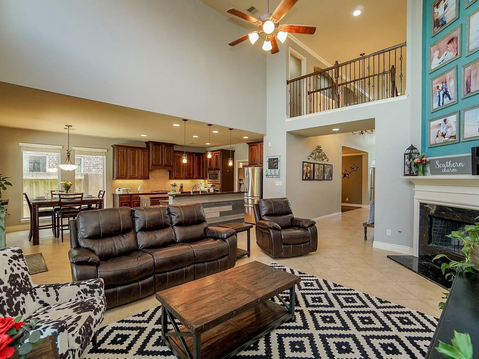5 bed, 3.5 bath, 3506 sqft, $4,500 — Photo 4