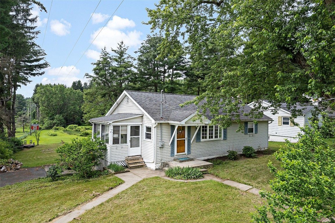 15 Spring St, Endicott, NY 13760 MLS 321557 Zillow