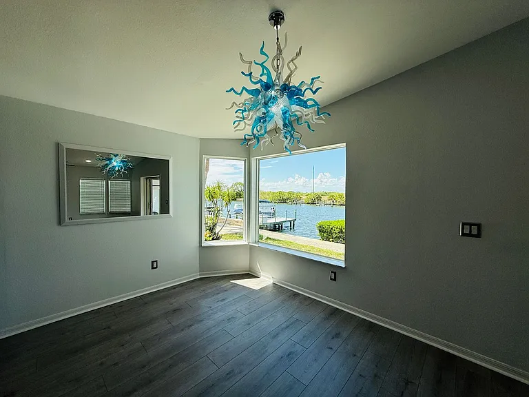 4851 W Gandy Blvd #5 — Photo 11
