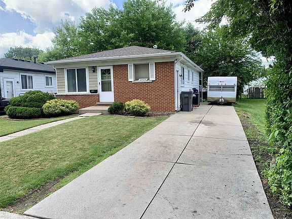 5th image of 20525 Vermander Ave