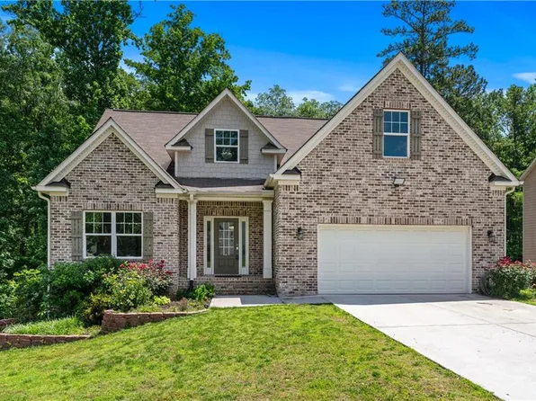 350 Paces Dr, Lithia Springs, GA 30122