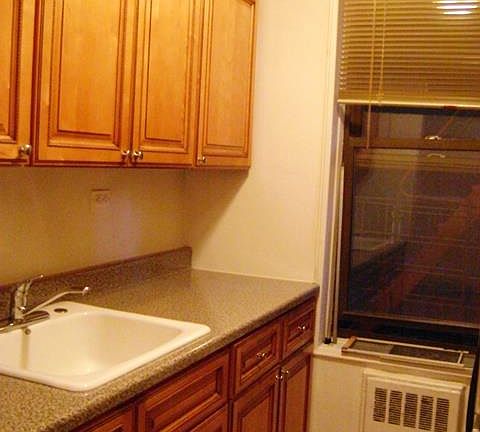 4th image of 1360 York Ave APT 7p