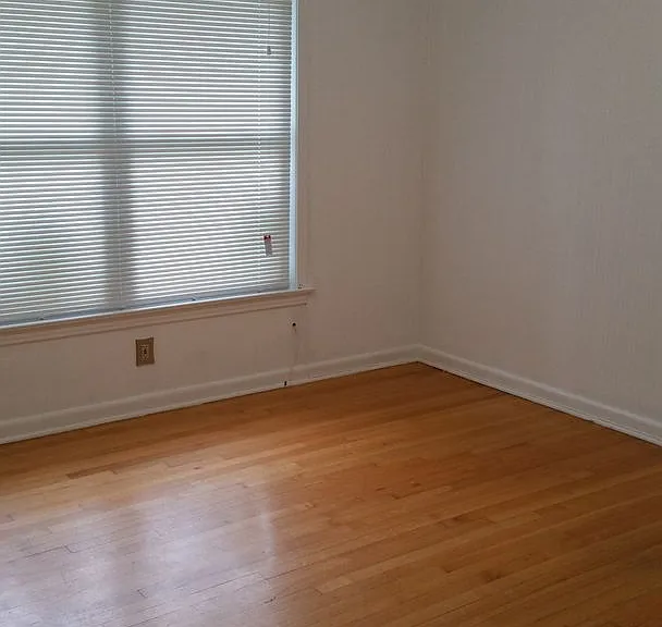 311 Waxwood Ln — Photo 10