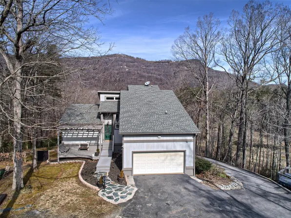 484 Duck Pond Ln, Columbus, NC 28722