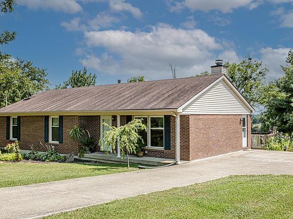 3rd image of 1009 Blackoak Dr