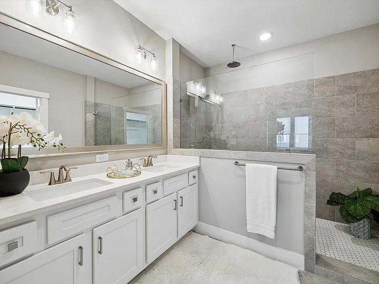10960 Hewitt Cliff Ln — Photo 15