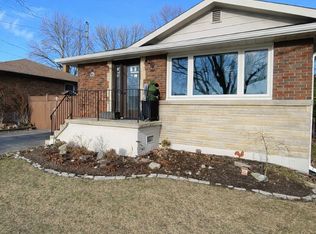 96 Terrace Dr, Hamilton, ON L9A 2Y6