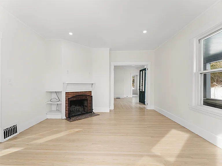107 Water St #107 — Photo 3