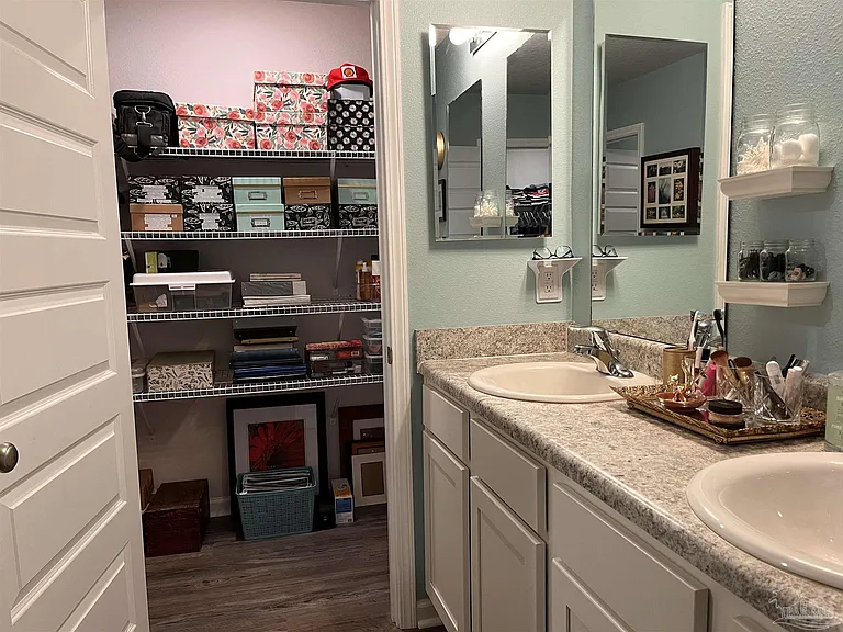 5375 Peach Dr — Photo 20