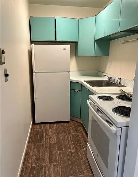 3601 Beaumont Dr #7 — Photo 3